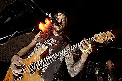 Hull breaking up, playing final show on Saturday