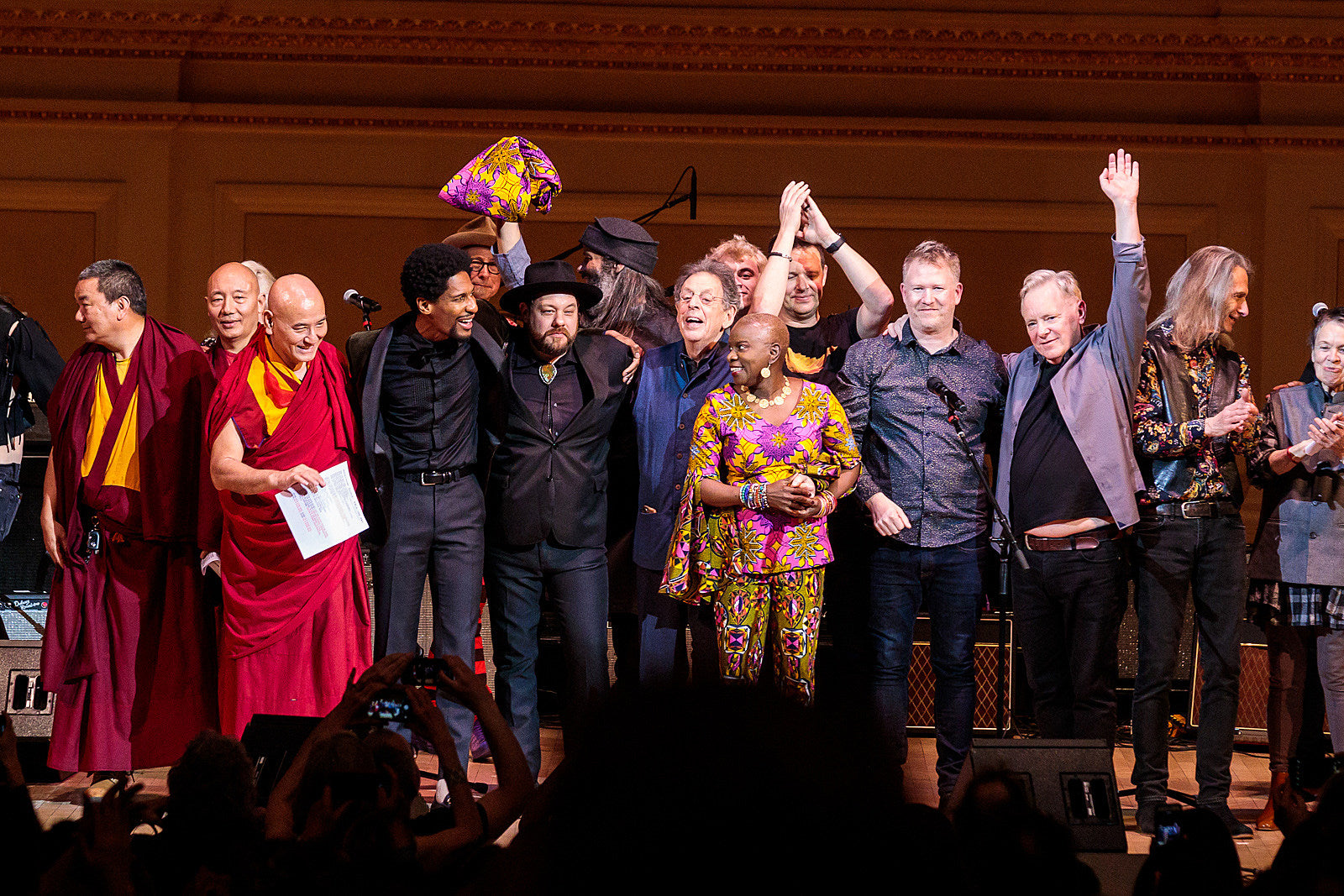 Patti Smith, Debbie Harry, Jason Isbell & more @ 2019 Tibet House Benefit (pics, setlist)