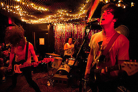 Mean Jeans sign to Fat Wreck Chords for new album, on tour, playing 2 NYC shows (one with Paul Collins Beat)