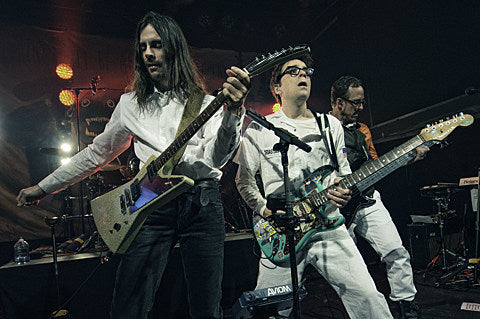 Riot Fest Toronto 2015 lineup additions (Weezer playing ‘Blue’ and ‘Pinkerton,’ The Prodigy, Cancer Bats, more)
