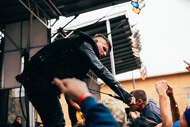 Skate & Surf 2015 day 1 pics & review (American Nightmare, Thrice, mewithoutYou, Defeater, Dropkick Murphys & more)