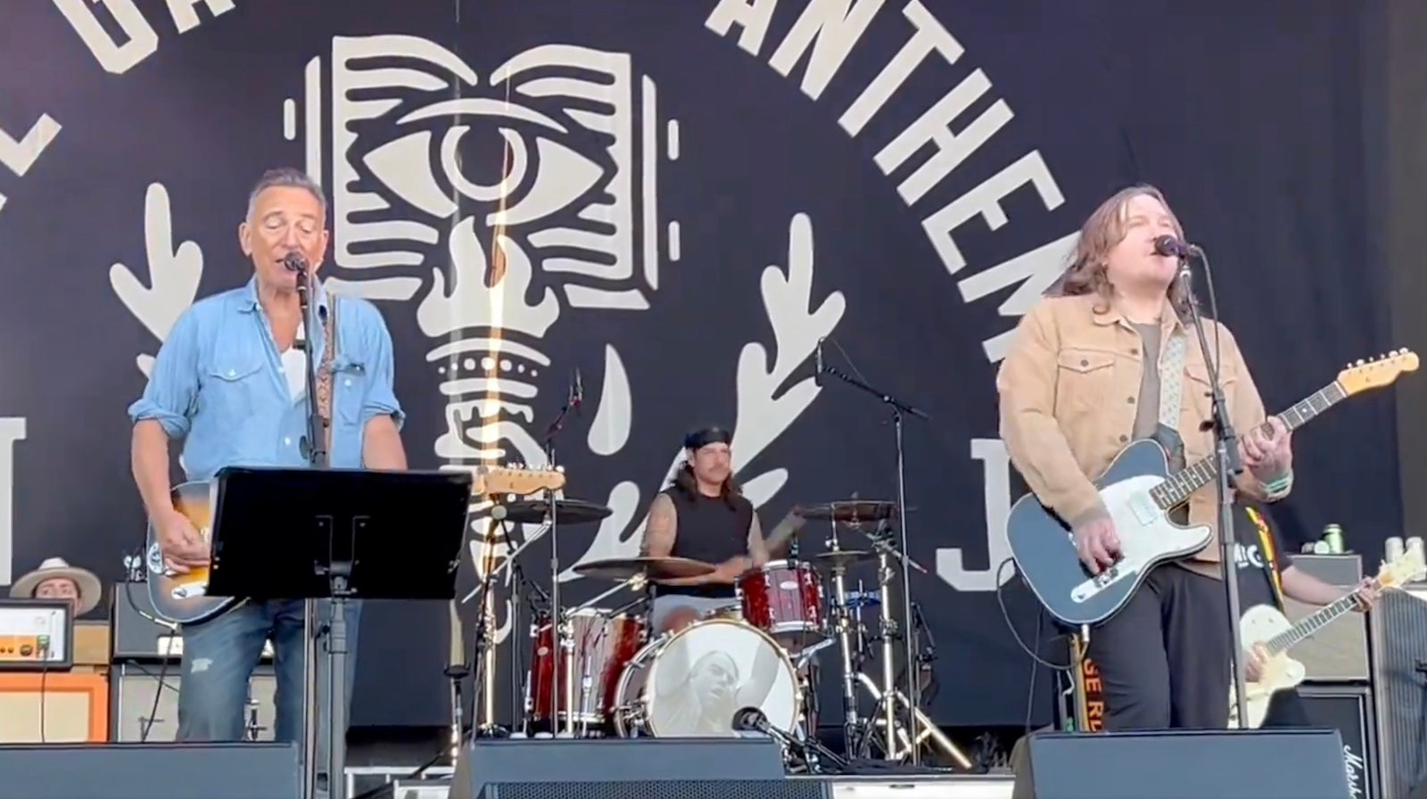 Bruce Springsteen joined Gaslight Anthem & Trey Anastasio at Sea.Hear.Now before his headlining set
