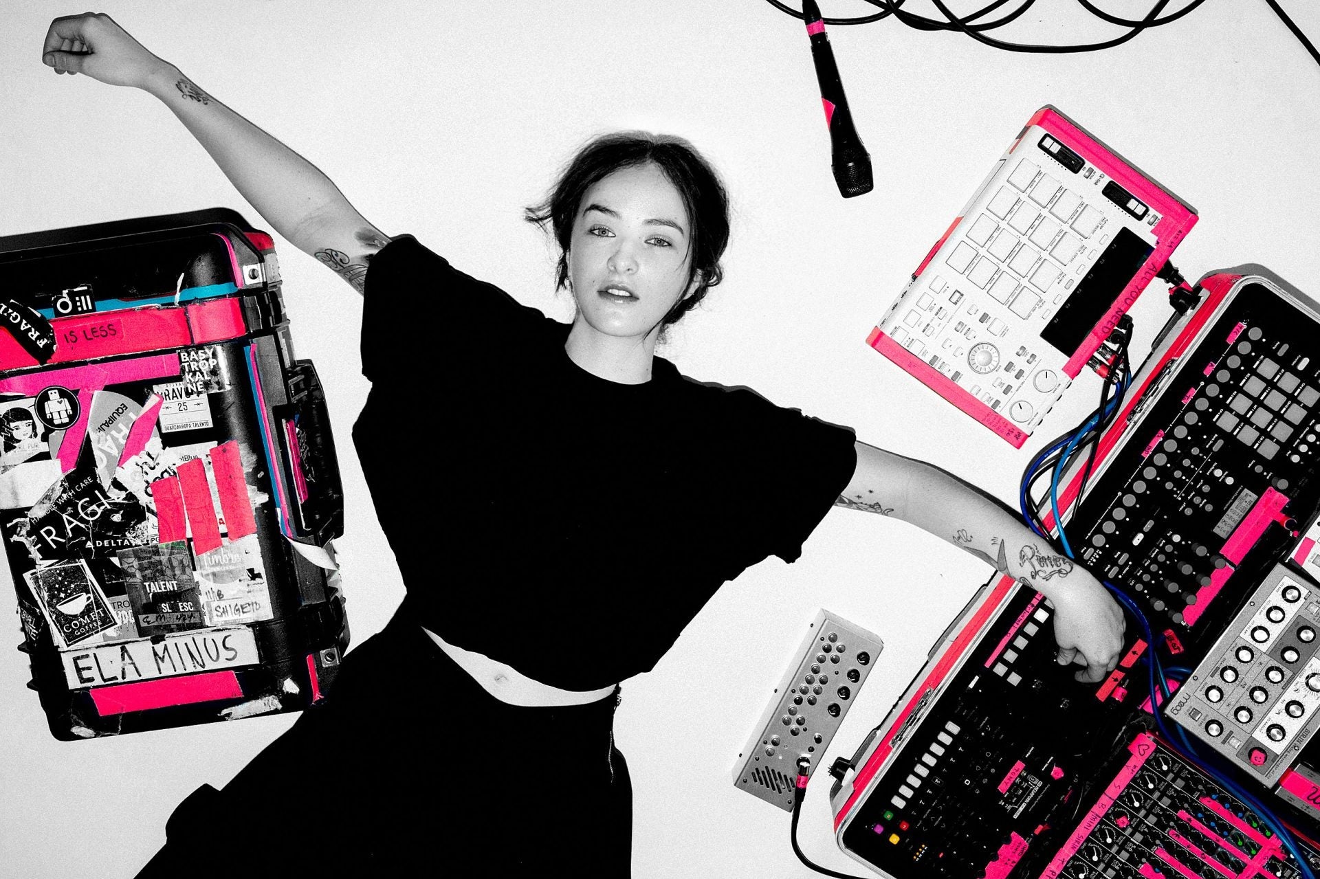 Ela Minus preps ‘acts of rebellion’ LP & shares “el cielo no es de nadie”