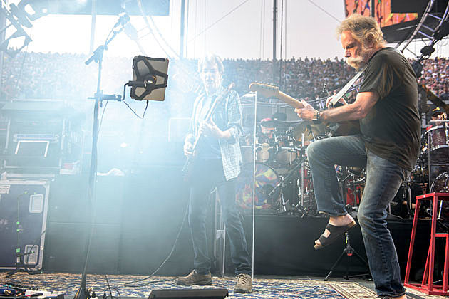 Grateful Dead said ‘Fare Thee Well’ with three Chicago shows (all 3 Solider Field setlists, night 1 pics & the audio tapes too)