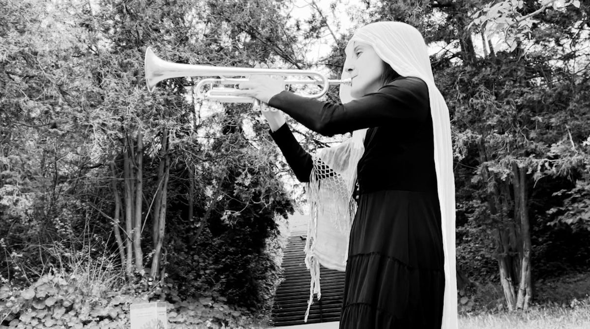 Leila Abdul-Rauf releasing new solo LP ft. Tomb Mold guitarist (new song & video)