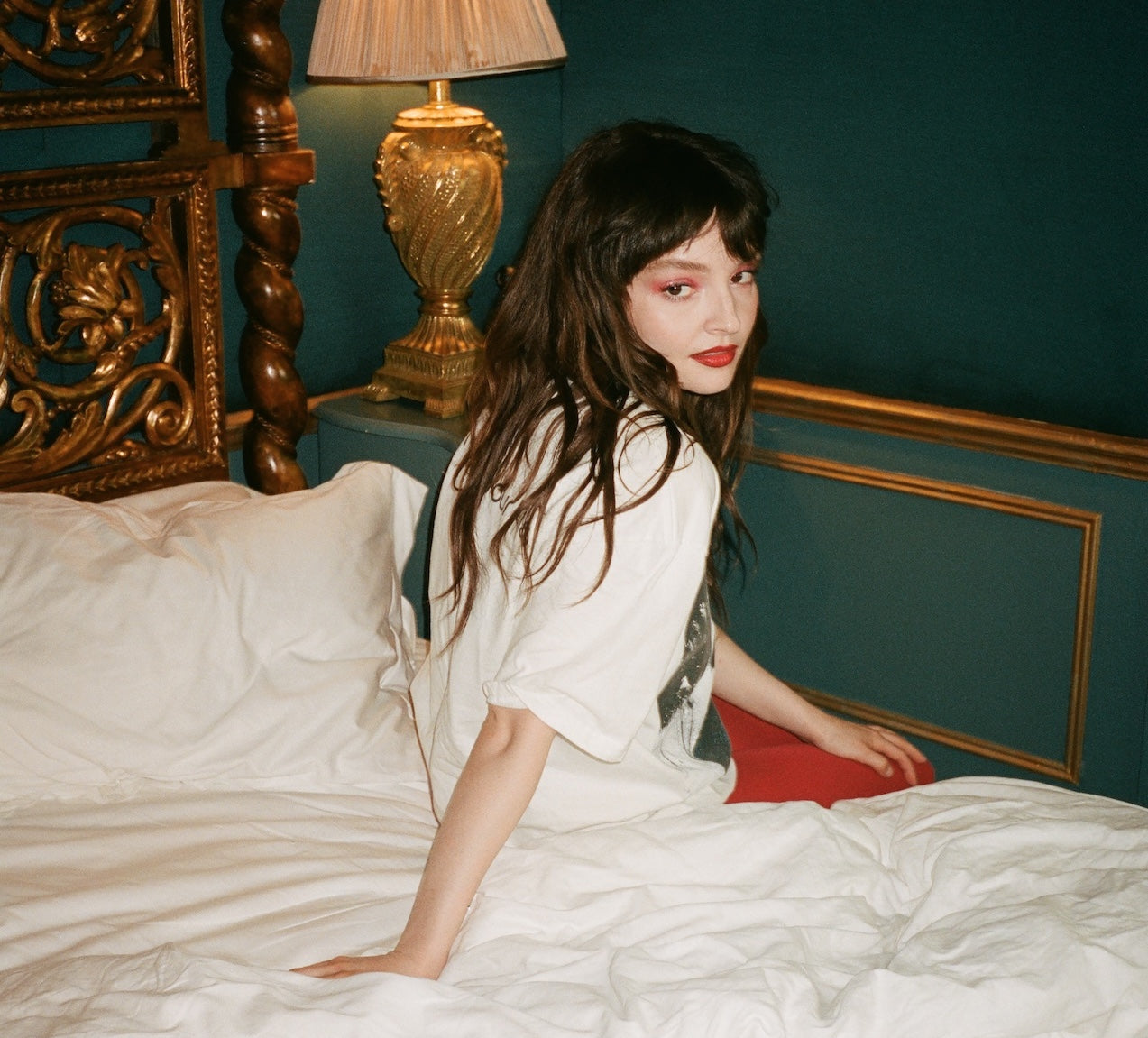 CHVRCHES’ Lauren Mayberry announces debut solo album & North American tour, shares “Crocodile Tears”