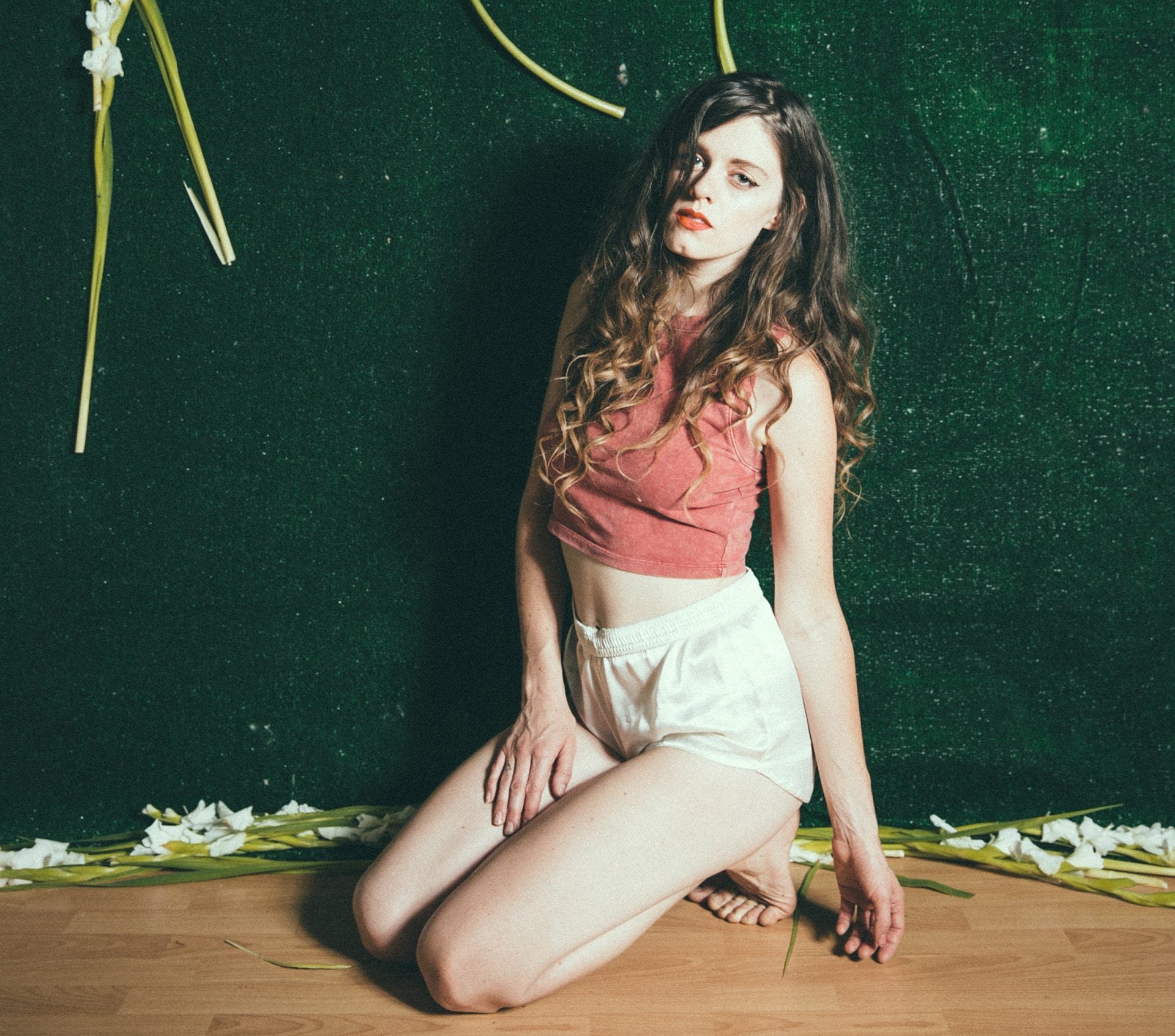 Portland singer-songwriter Sara Jackson-Holman collaborates with Jherek Bischoff for debut LP (listen)