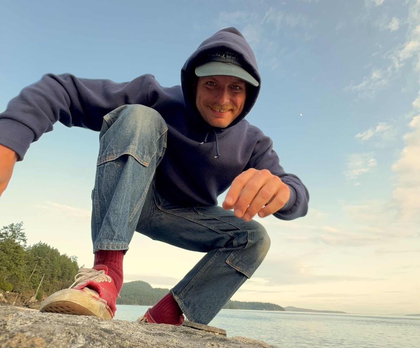 Mac DeMarco announces new album & 2026 tour, shares “Home”