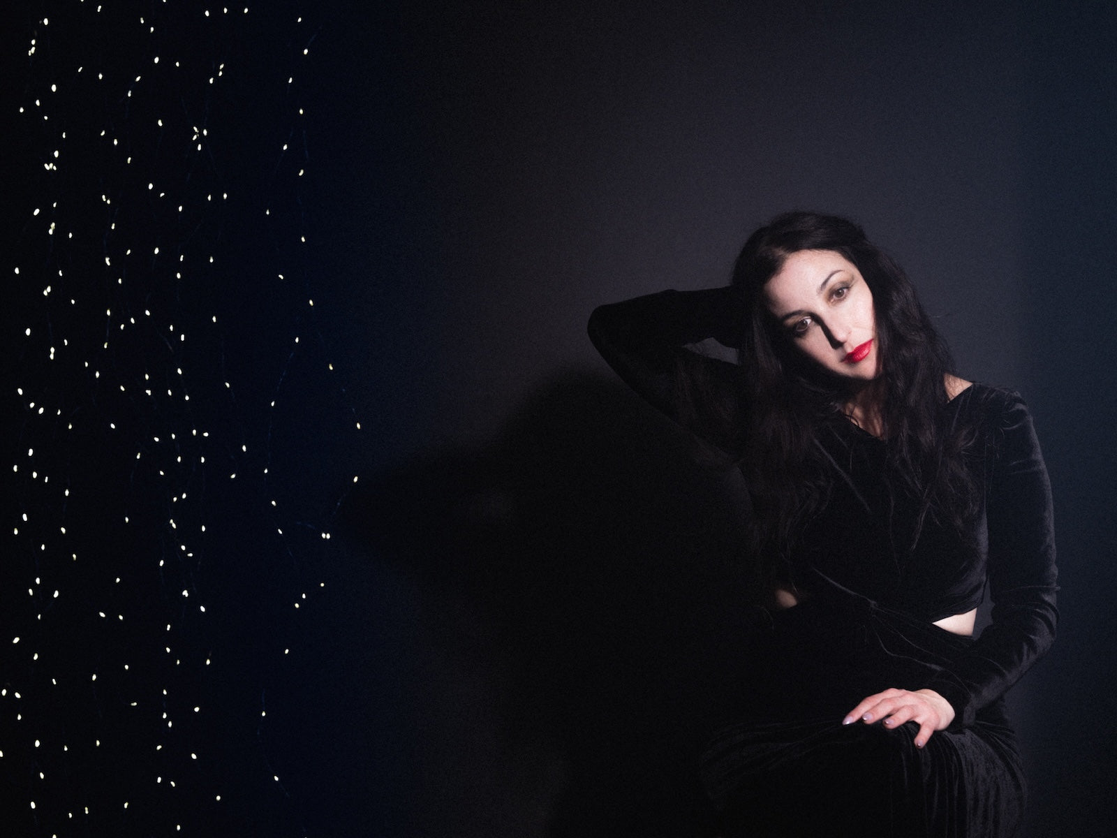 Marissa Nadler preps ‘New Radiations’ (hear the title track)