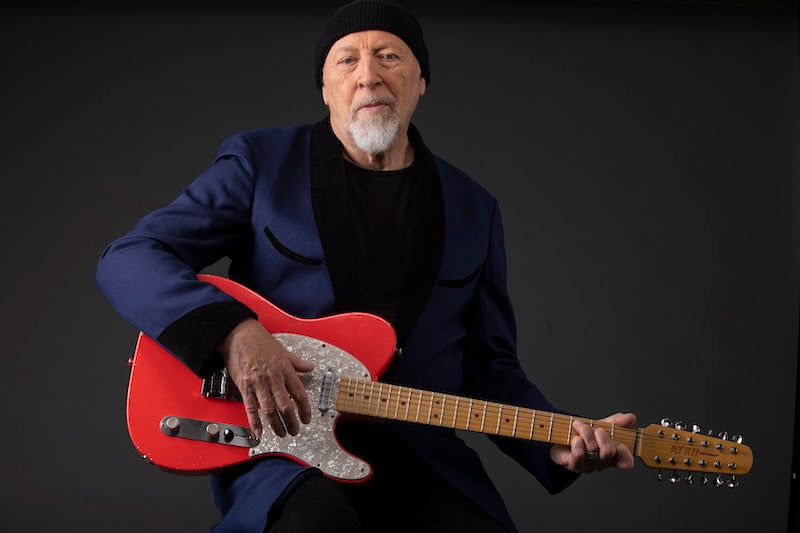 Richard Thompson announces new album, shares “Cocaine Walking, Booze Talking”