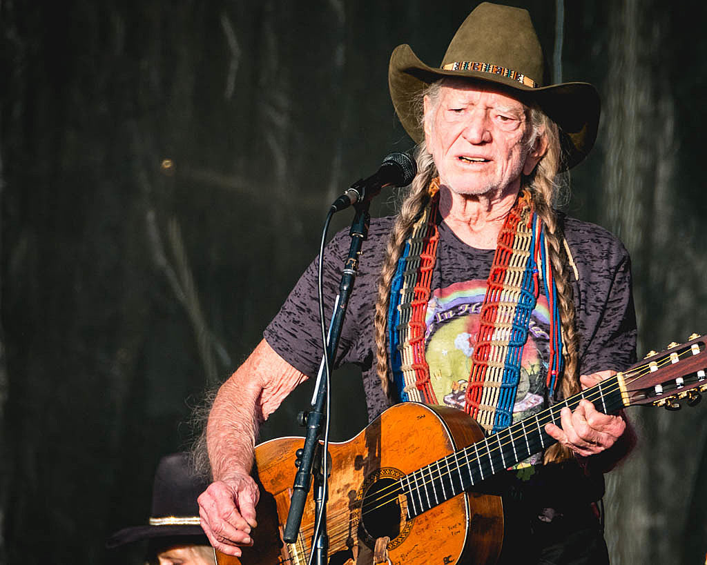 Stagecoach 2017 lineup (Coachella Country Fest) – Willie Nelson, Margo Price, Zombies, Cyndi Lauper & more