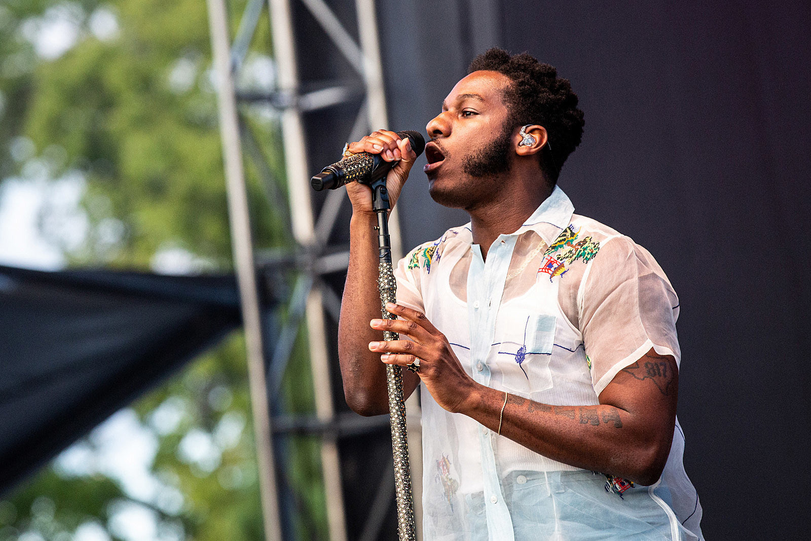 Leon Bridges announces 2021-2022 tour