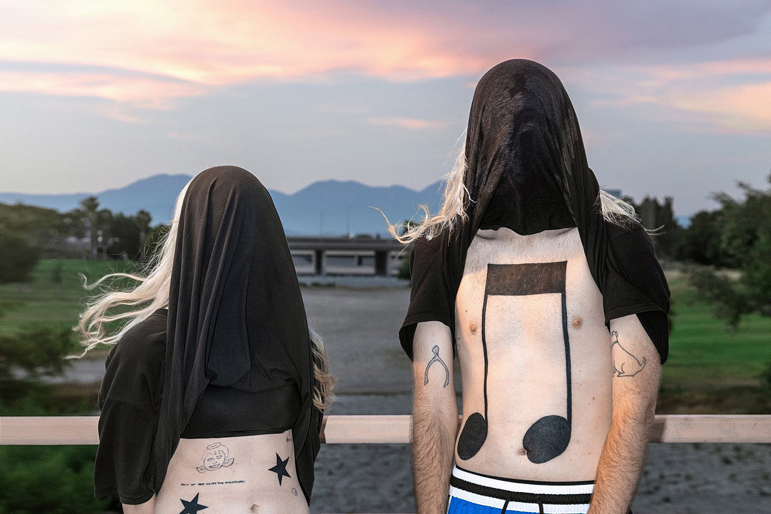 100 gecs surprise release ‘Snake Eyes’ EP ft. Skrillex, announce release date for ‘10,000 gecs’