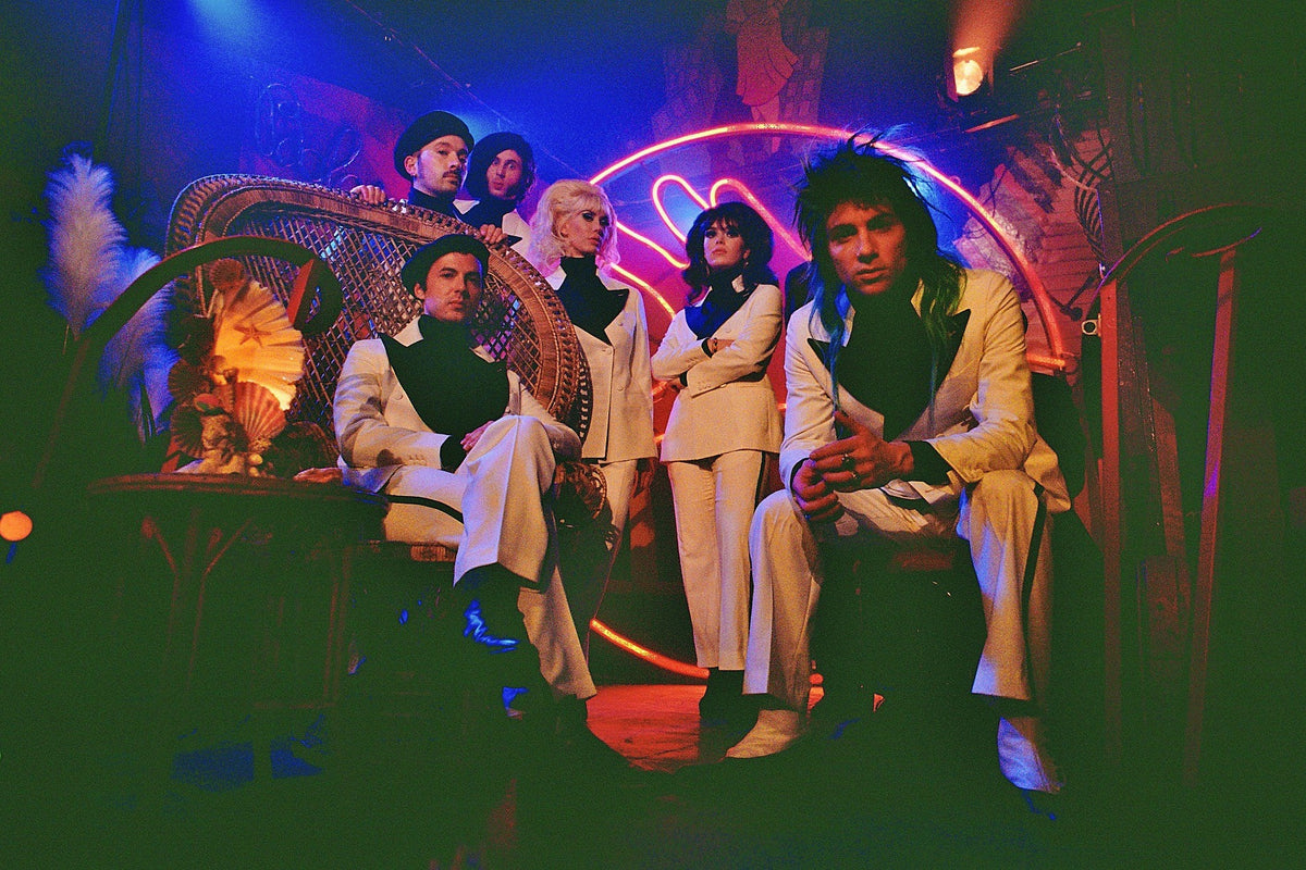 Tour news: La Femme, Flying Lotus, Off With Their Heads, Blue Hawaii, more