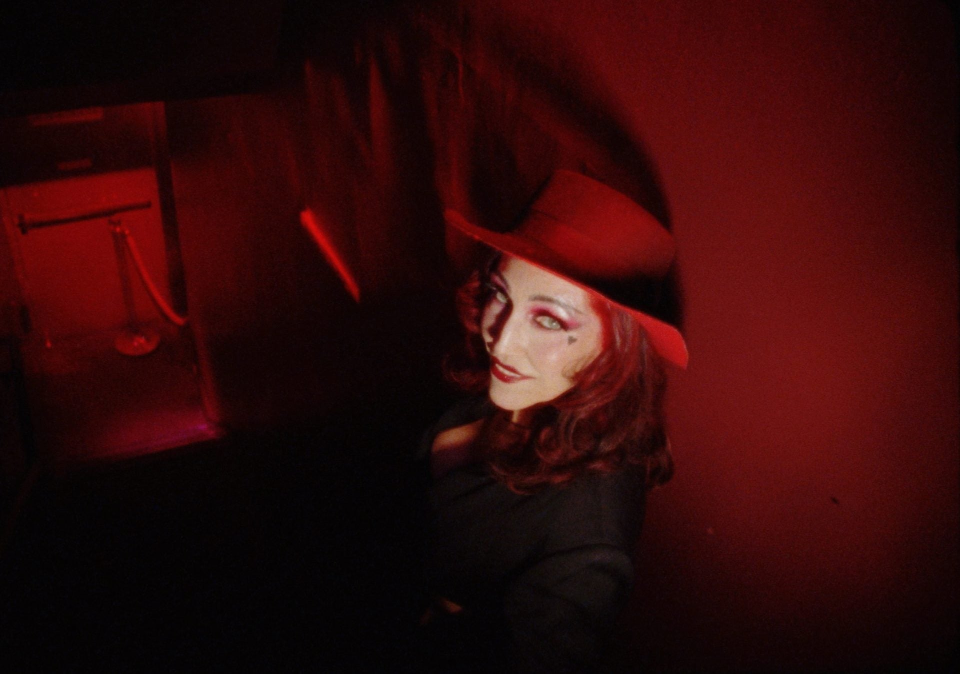Liz Lamere released her solo debut: watch the “Sin” video