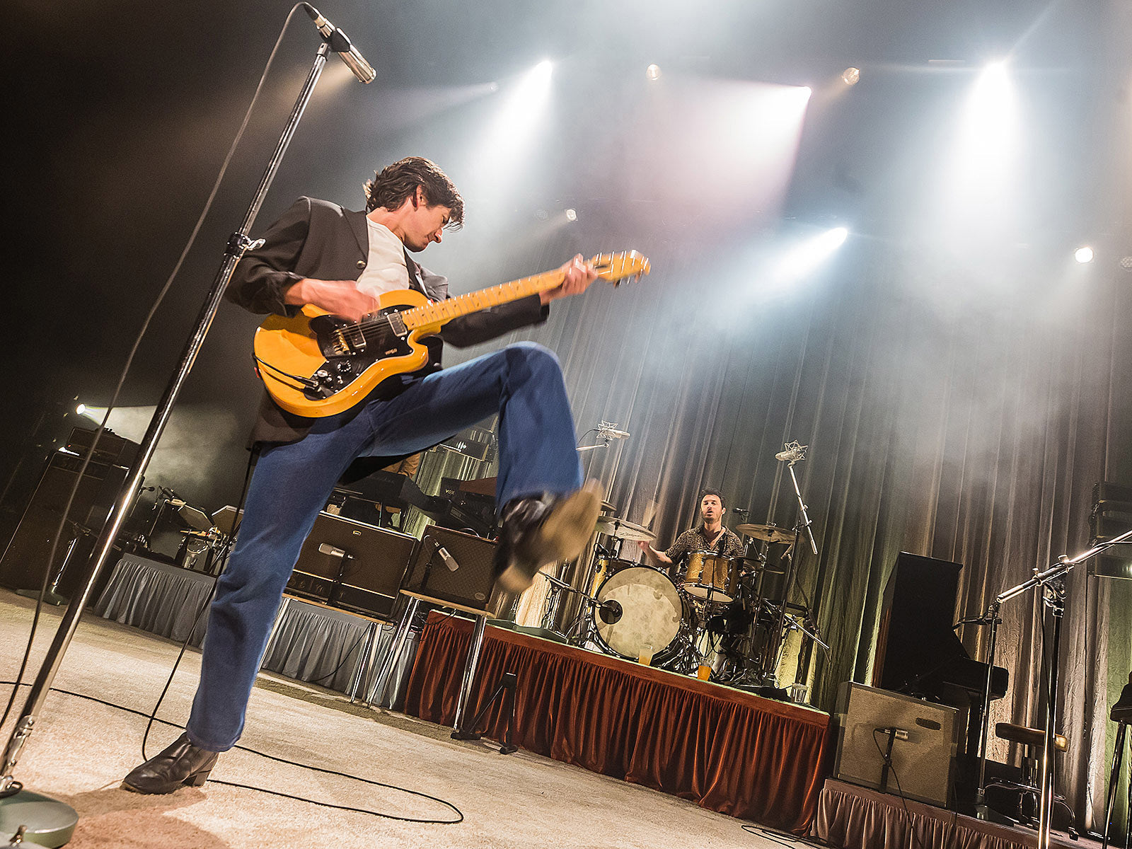 Arctic Monkeys add new dates to 2023 tour with Fontaines DC