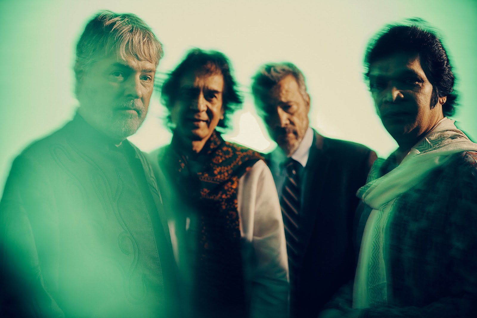 Tour news: Béla Fleck, Wizkid, Gov’t Mule, Richard Dawson, Chime School, more
