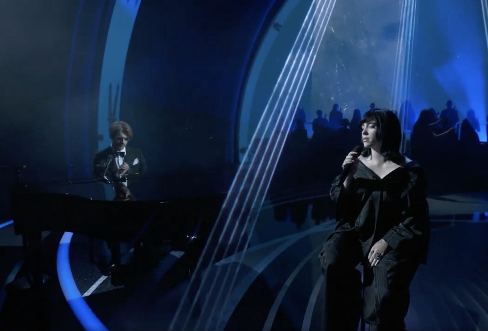 Billie Eilish & Finneas’ “No Time to Die” wins Oscar (watch them perform it)