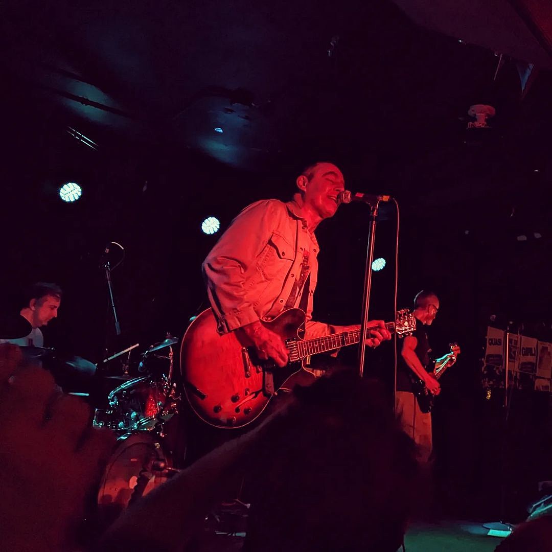 Watch Ted Leo’s ’90s band Chisel reunite for first show in 26 years
