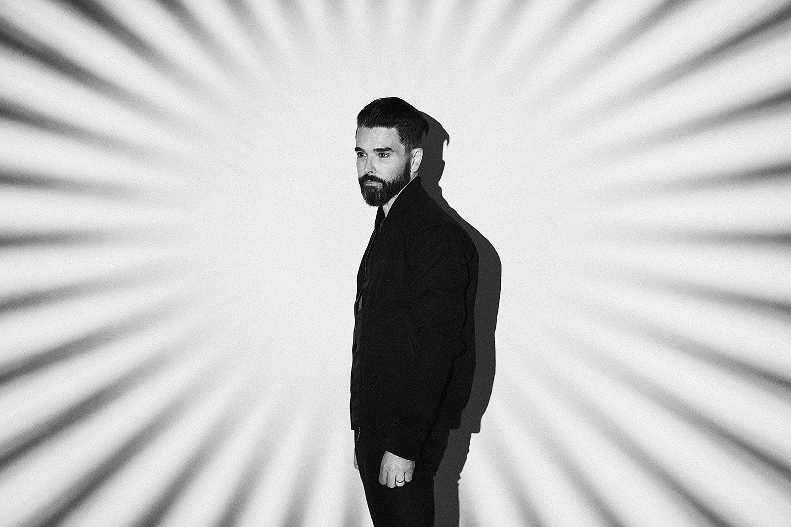 Dashboard Confessional announce intimate solo shows, share new single “Burning Heart”