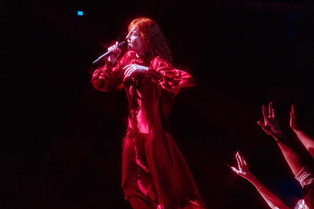 Florence + The Machine played Alice Tully Hall (video, setlist), add new NYC & LA dates to tour