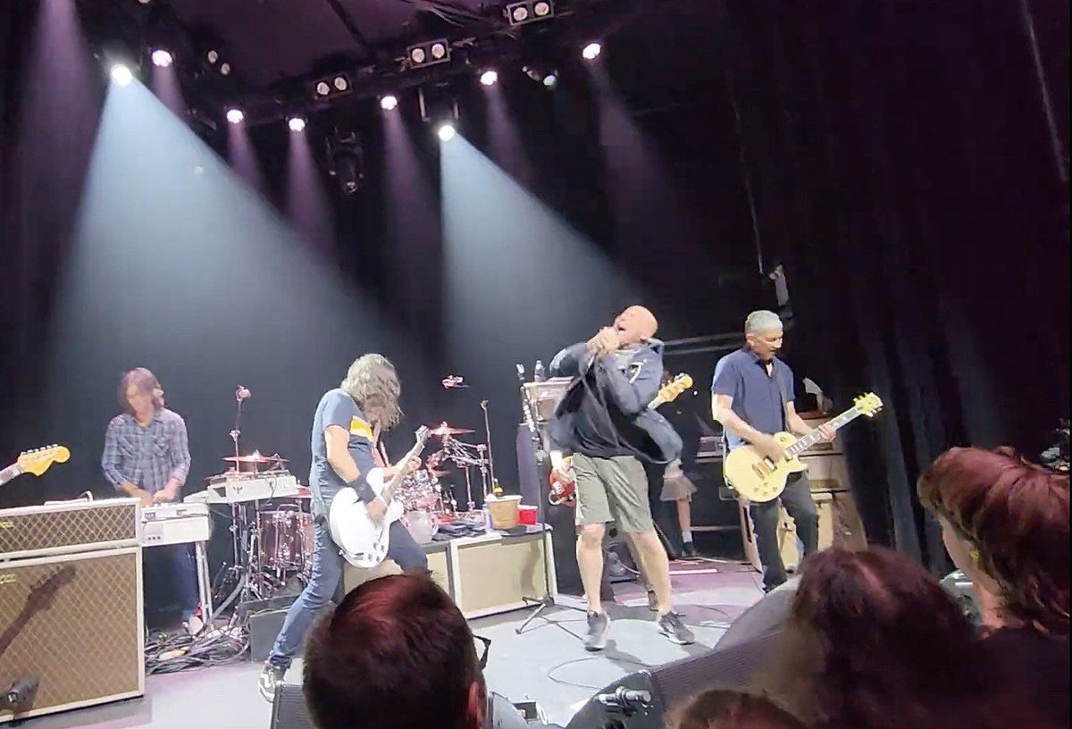 Foo Fighters opened DC’s The Atlantis by covering Bad Brains w/ Scream’s Peter Stahl