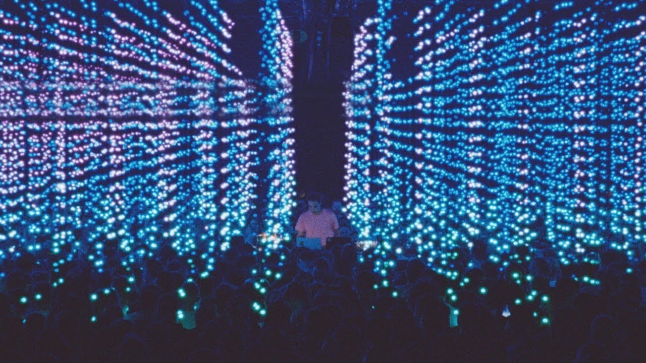 Four Tet announces NYC, L.A. & London shows with lighting by Squidsoup