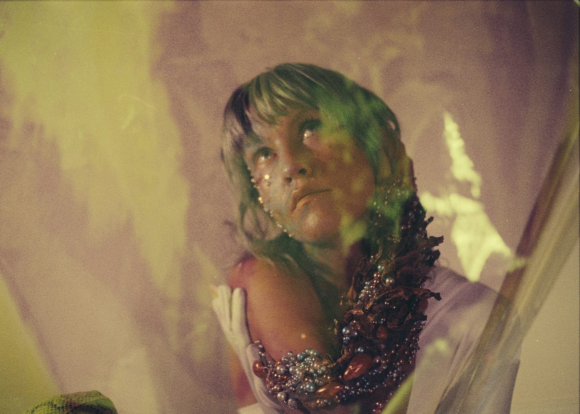 Johanna Warren announces new album ‘Lessons for Mutants’ & tour, shares “I’d Be Orange”