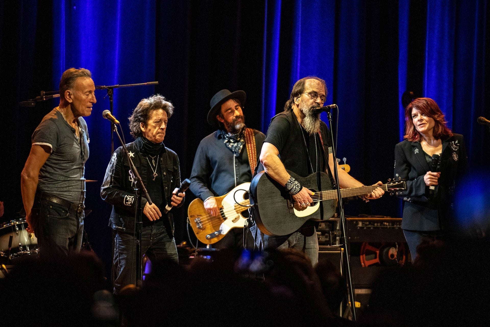 Bruce Springsteen, Steve Earle & more played the 2022 John Henry’s Friends benefit (pics, video)
