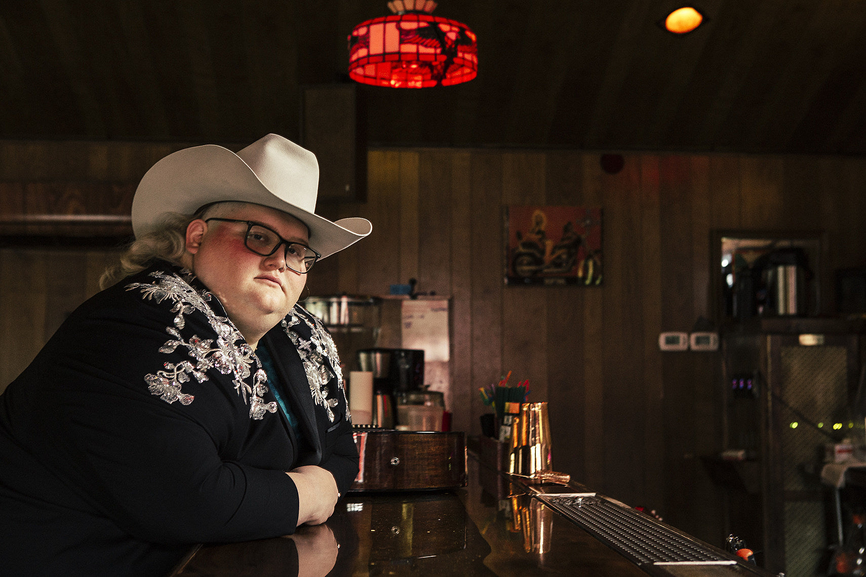 Joshua Ray Walker announces spring 2023 tour with Vandoliers