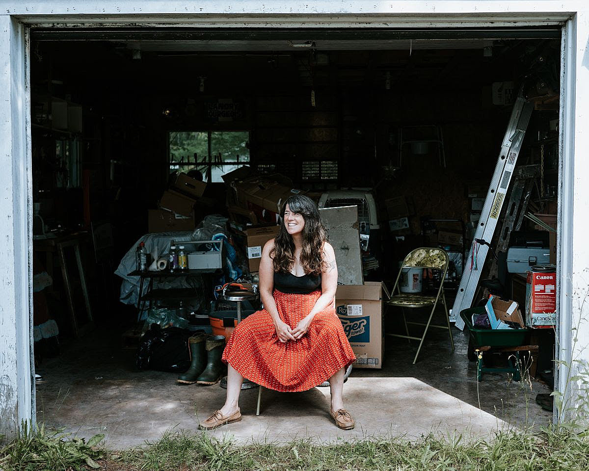 Julie Doiron (Eric’s Trip, Mount Eerie) preps first album in 9 years, shares “You Gave Me the Key”