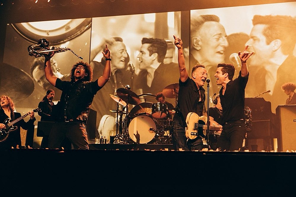 Watch The Killers bring out Bruce Springsteen for 3 songs at Madison Square Garden