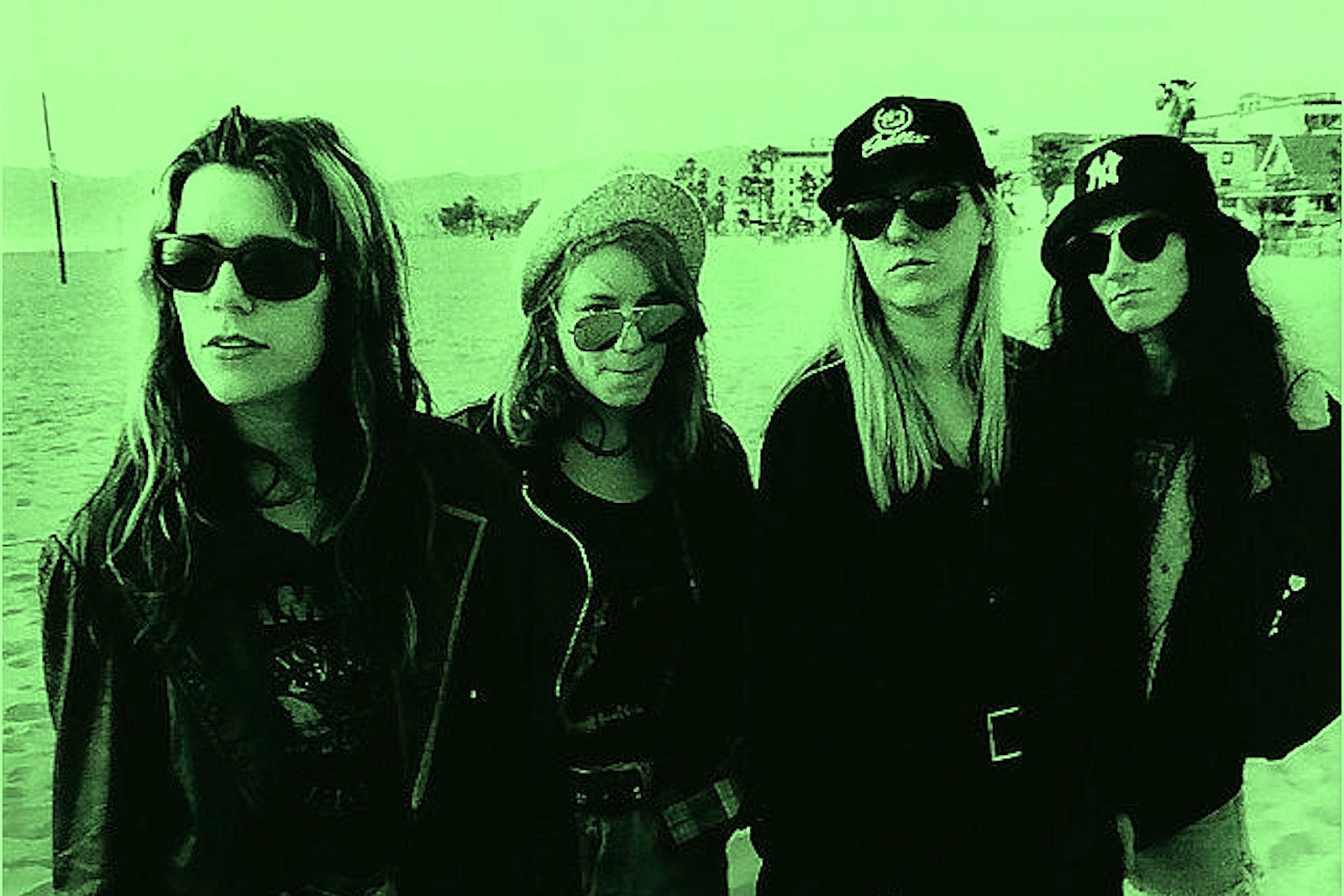 L7 announce ‘Bricks Are Heavy’ 30th anniversary reissue & tour