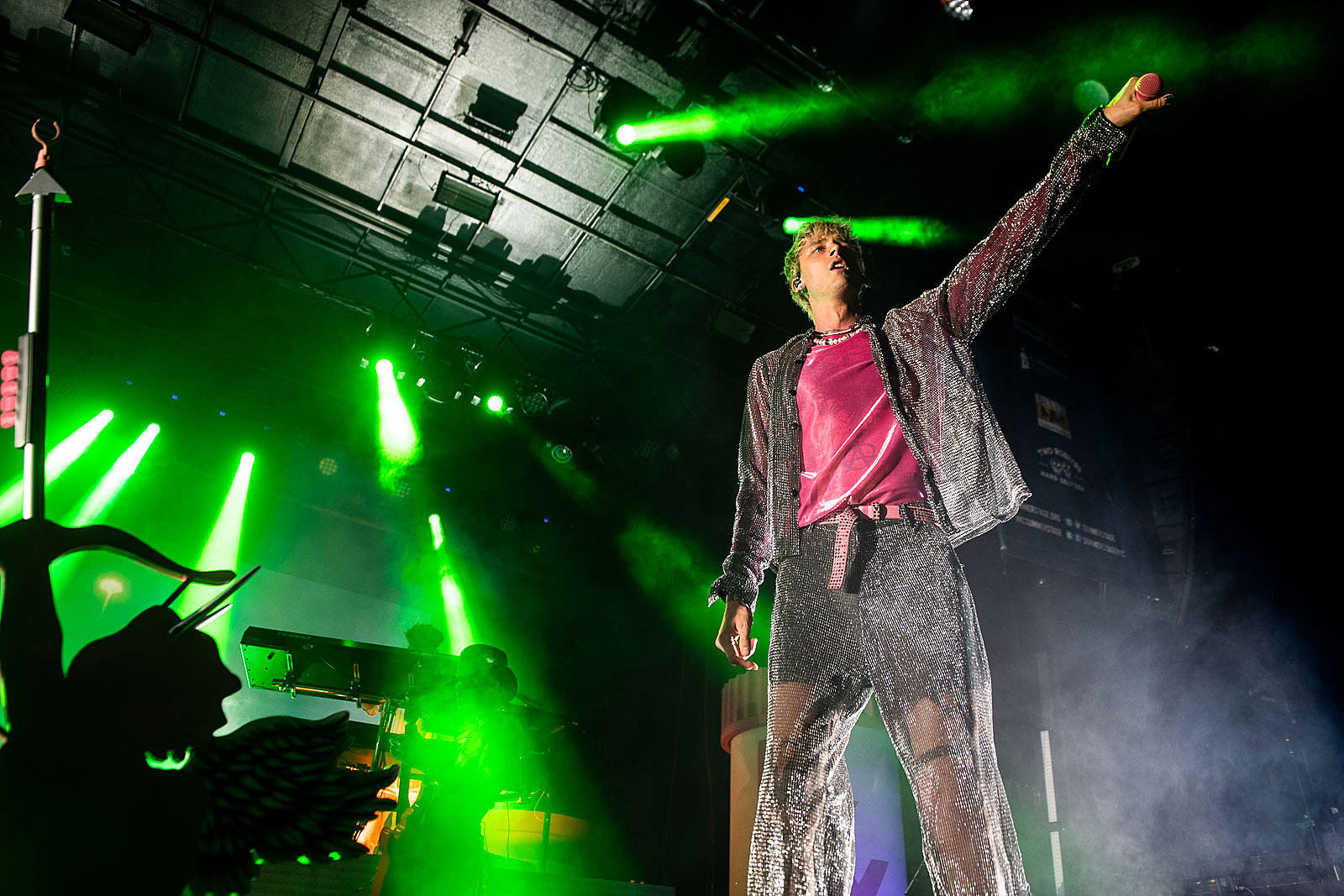 Machine Gun Kelly joined by Travis Barker (for Paramore cover), Pete Davidson in NYC – pics, videos