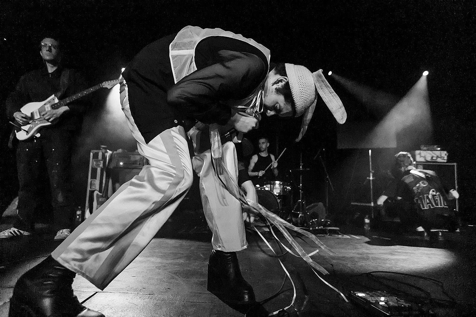 Model/Actriz wrapped up their tour with their biggest hometown NYC show yet (pics, review)
