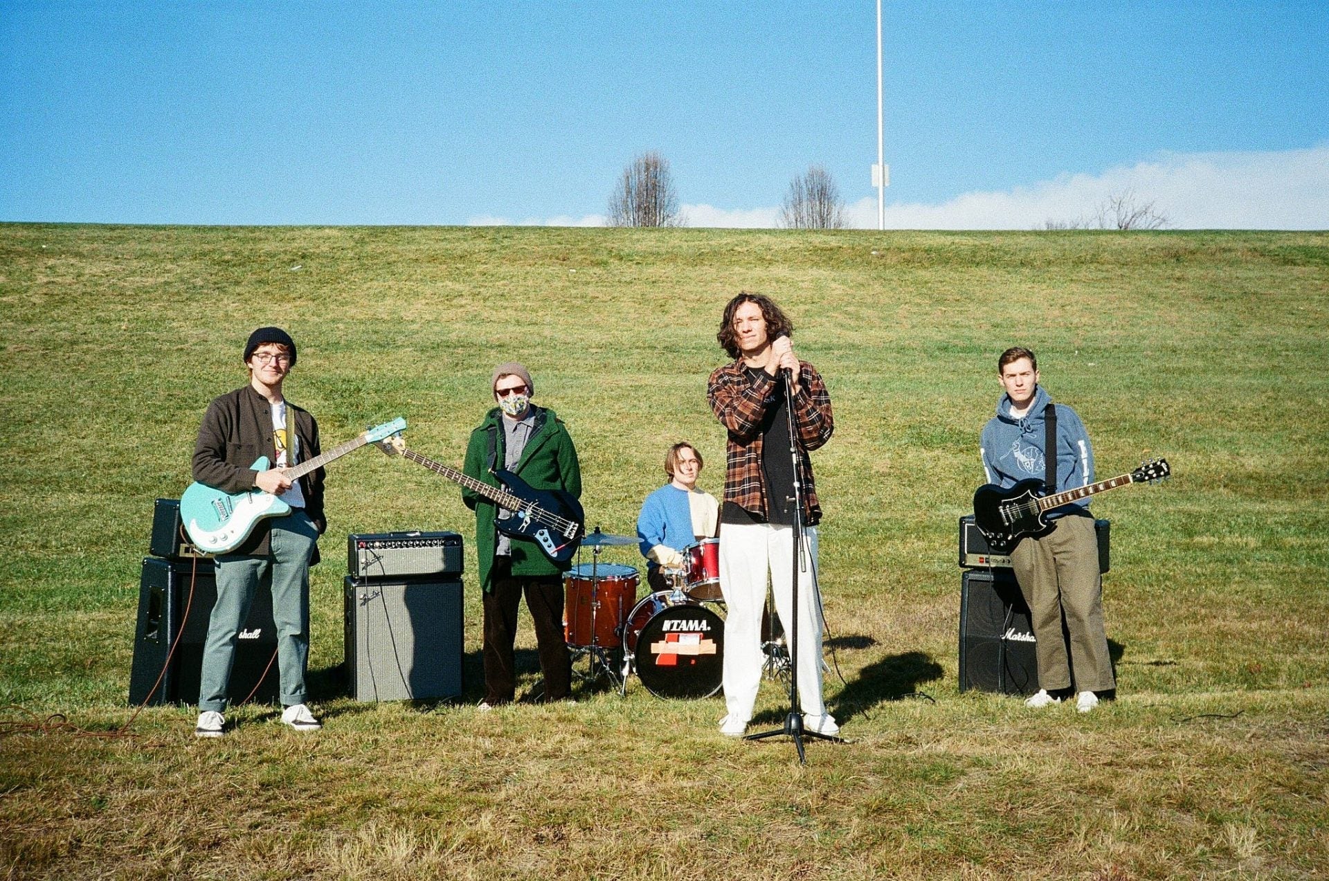 One Step Closer sign to Run For Cover for debut album ‘This Place You Know’