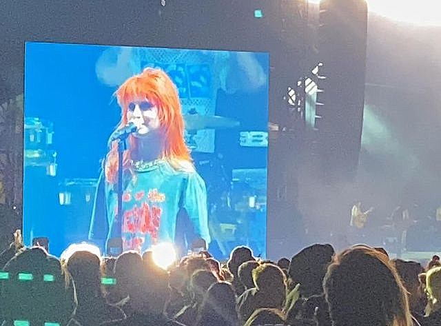 Hayley Williams gives speech at WWWY about day 1 cancellation, making punk a safer space, and more