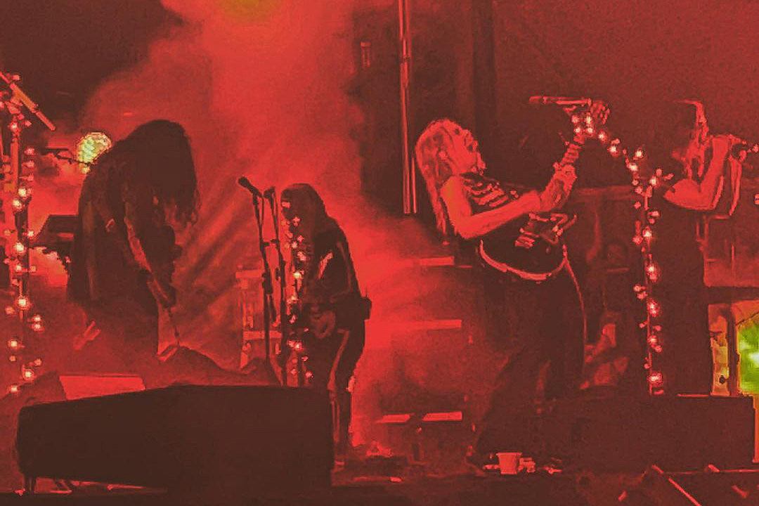 Watch Kurt Vile shred with Phoebe Bridgers and Lucy Dacus at Hinterland