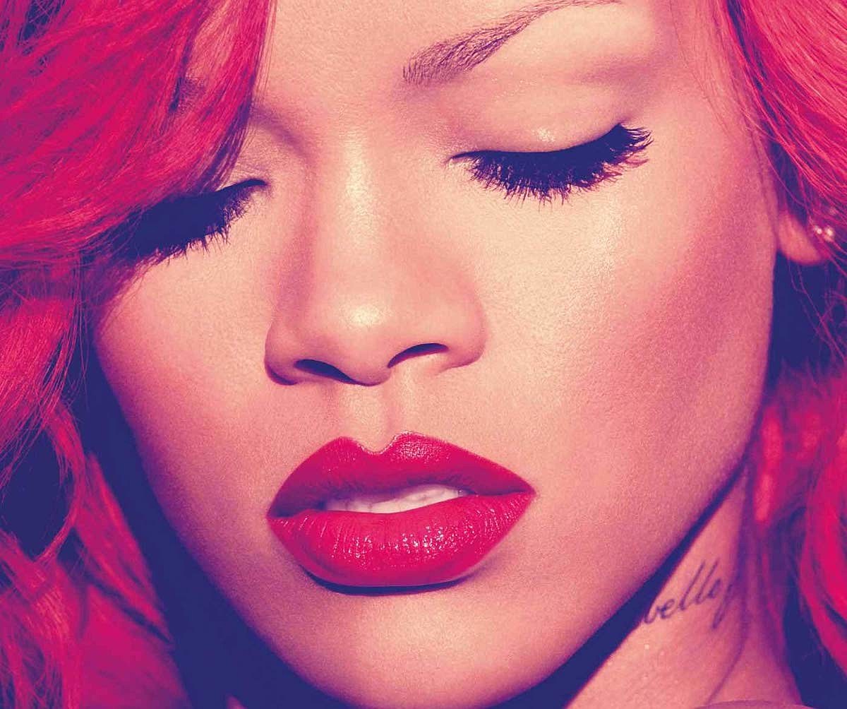 Rihanna officially playing the 2023 Super Bowl Halftime Show (not Taylor Swift)