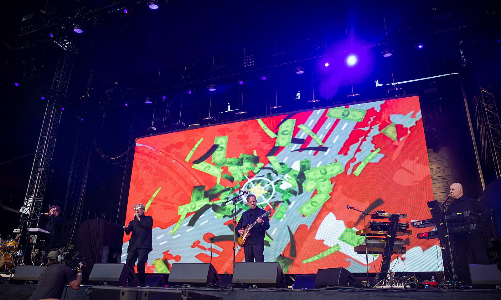 Devo postponing NYC show to 2022