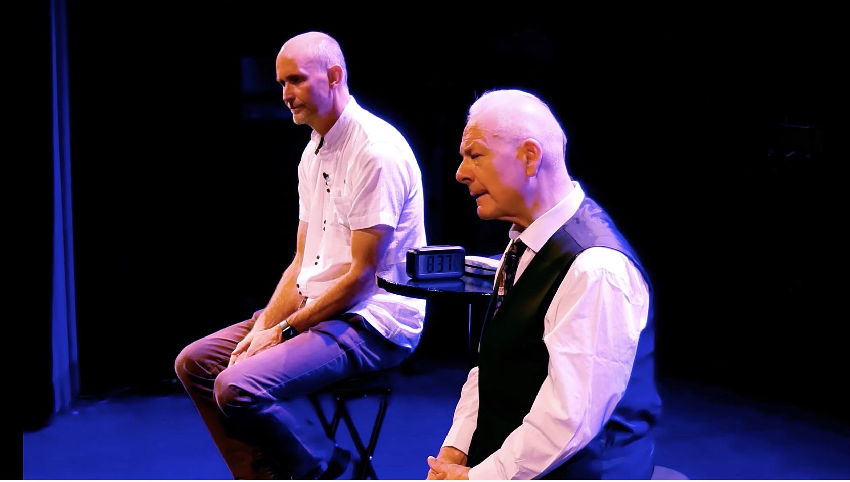 Watch Robert Fripp take questions from fans on his speaking tour