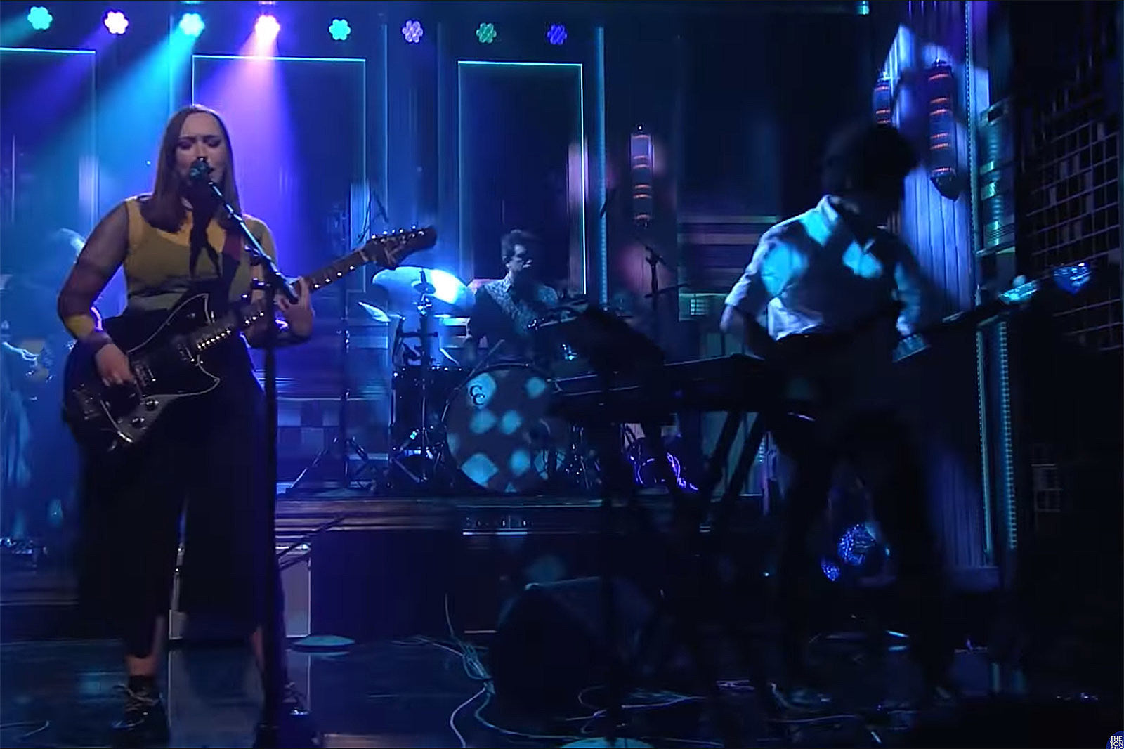 Soccer Mommy played “Shotgun” on Jimmy Fallon (watch)
