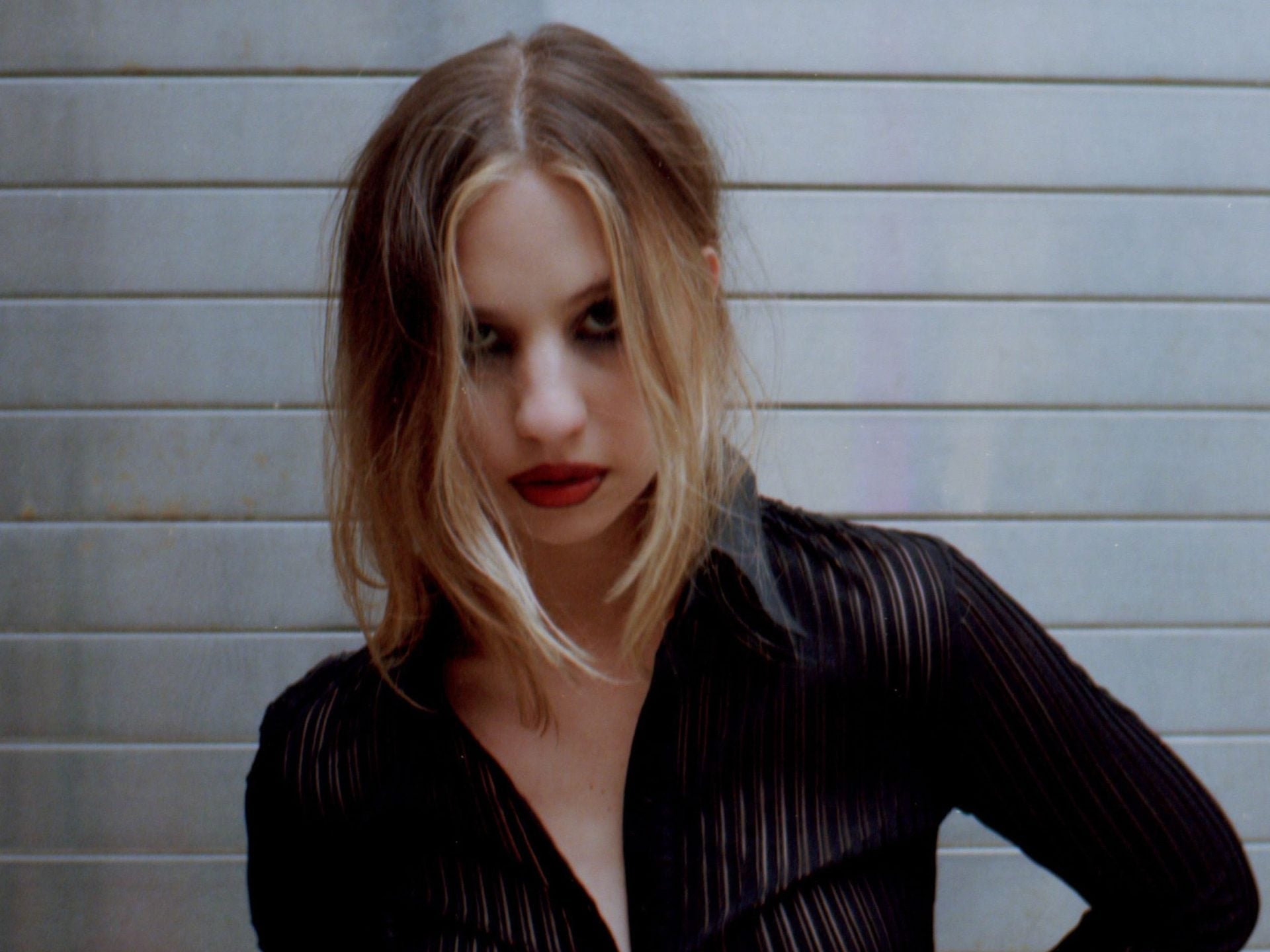 Stella Rose (daughter of Dave Gahan) releases debut single produced by Yves Rothman