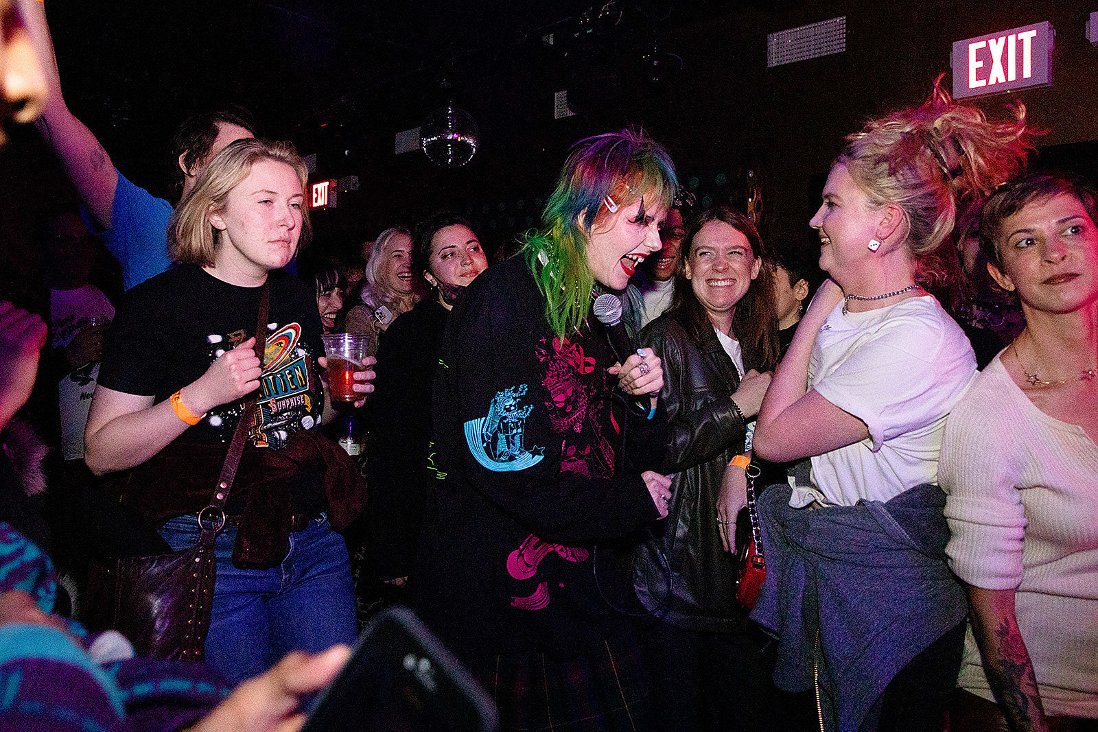 Surfbort played TV Eye with Smirk and Patti (pics)