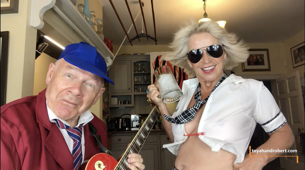 Watch Toyah & Robert Fripp cover AC/DC’s “Back in Black”
