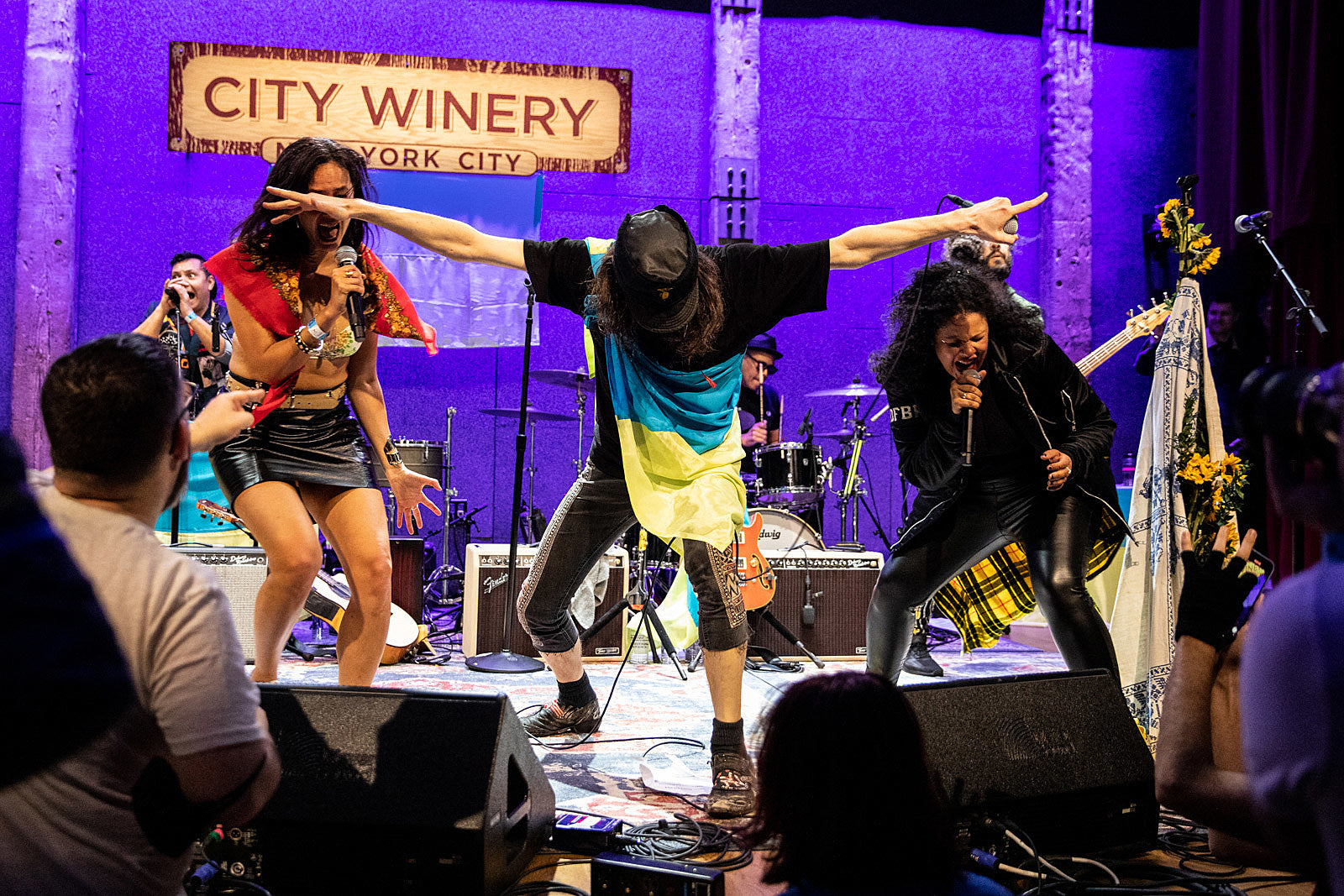 Gogol Bordello, Patti Smith, Jesse Malin, Craig Finn & more played City Winery’s Ukraine benefit (pics, video)