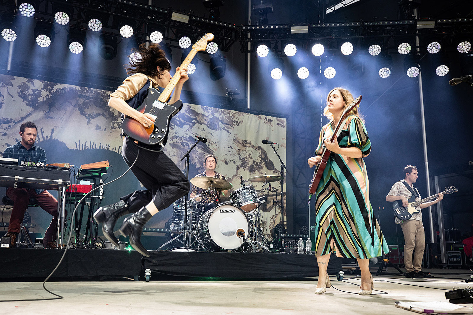 Wilco & Sleater-Kinney played “A Shot in The Arm” together at rainy Forest Hills Stadium (pics, video, review)