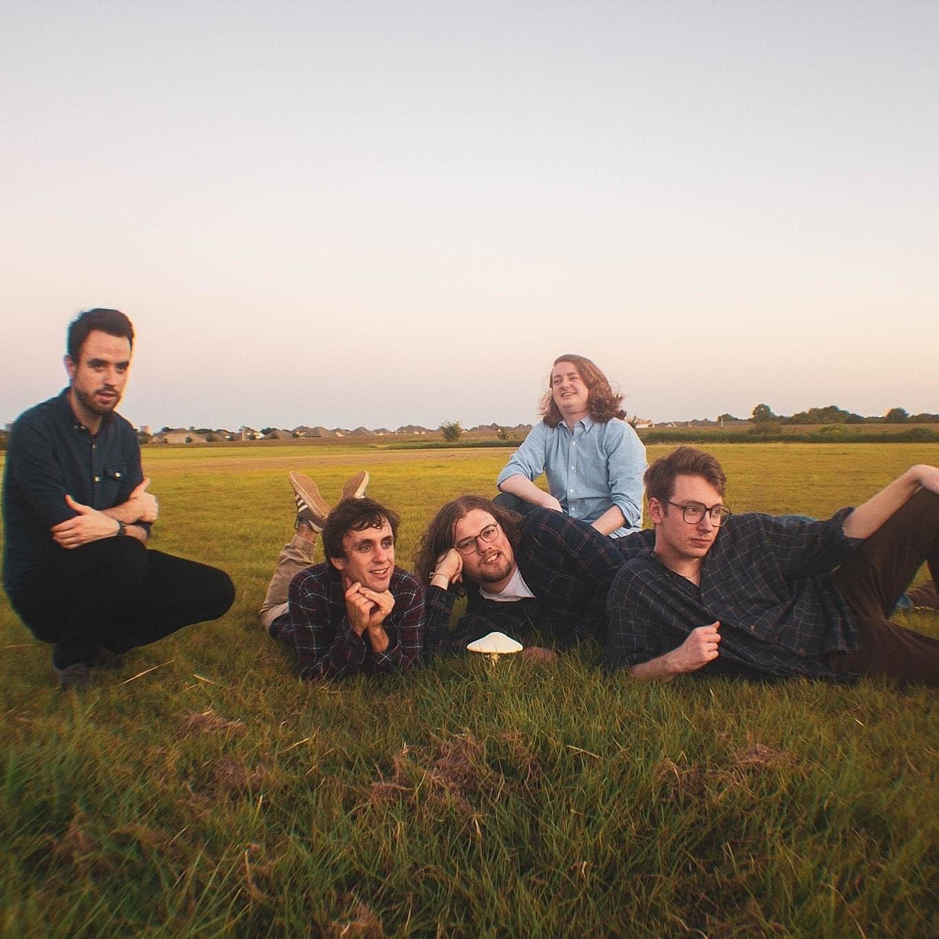 Wish Kit prep debut EP for Chillwavve Records (watch the “Miller Lite” video)