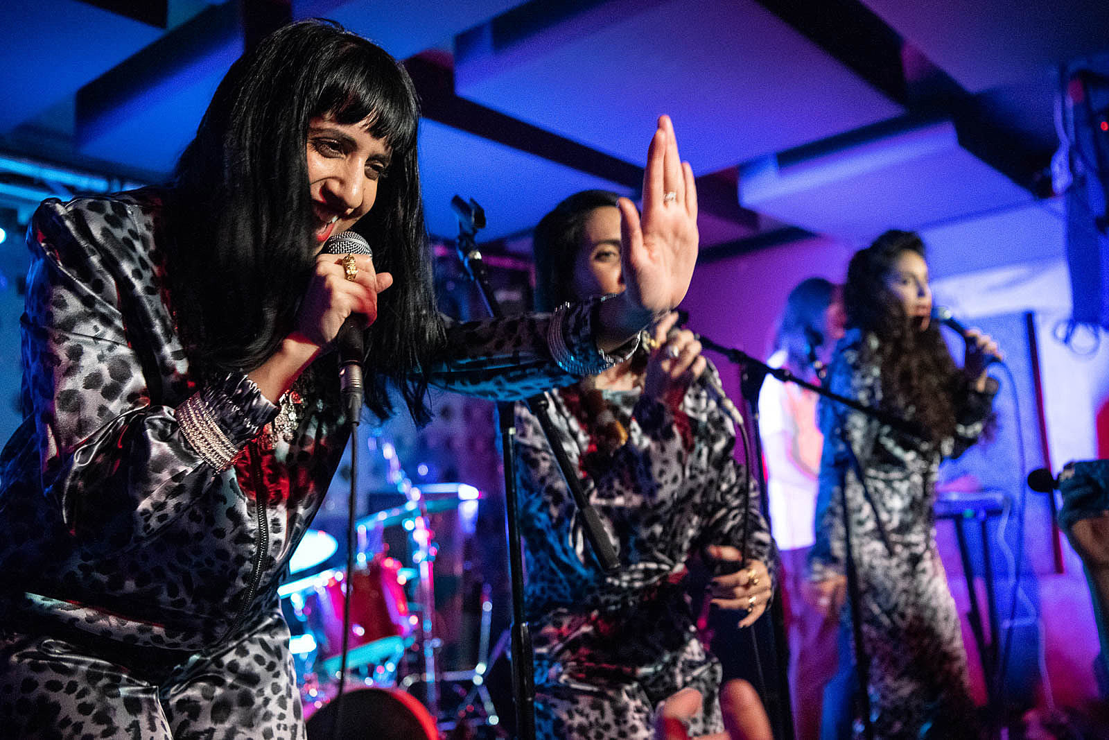 Israeli trio A-Wa previewed their new album @ Baby’s All Right (pics, video)
