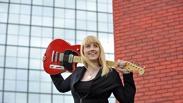 Flock Of Dimes (Jenn from Wye Oak) shares “Semaphore” off debut LP, announces tour
